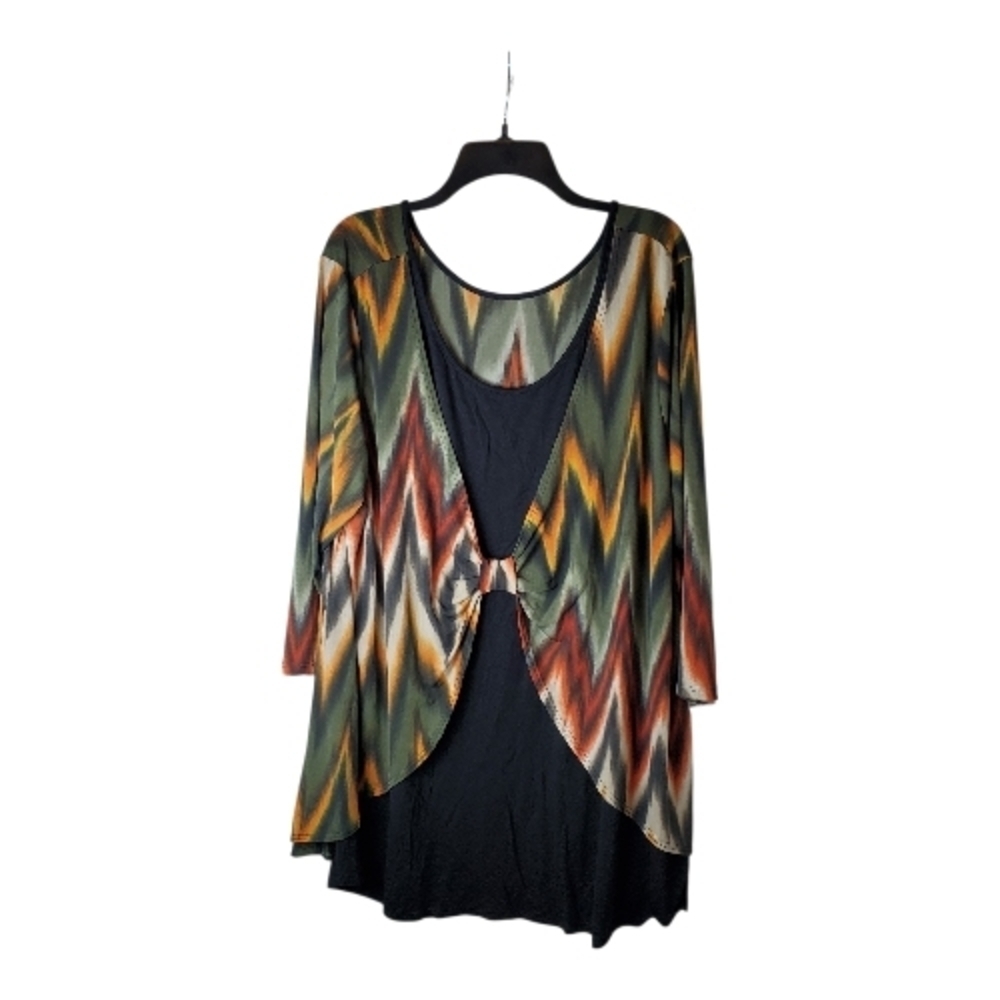 🇺🇸Multicolor Chevron Pattern Women's Top Size 3X
